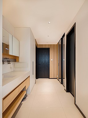 118㎡三居原木风卫生间2024装修设计图